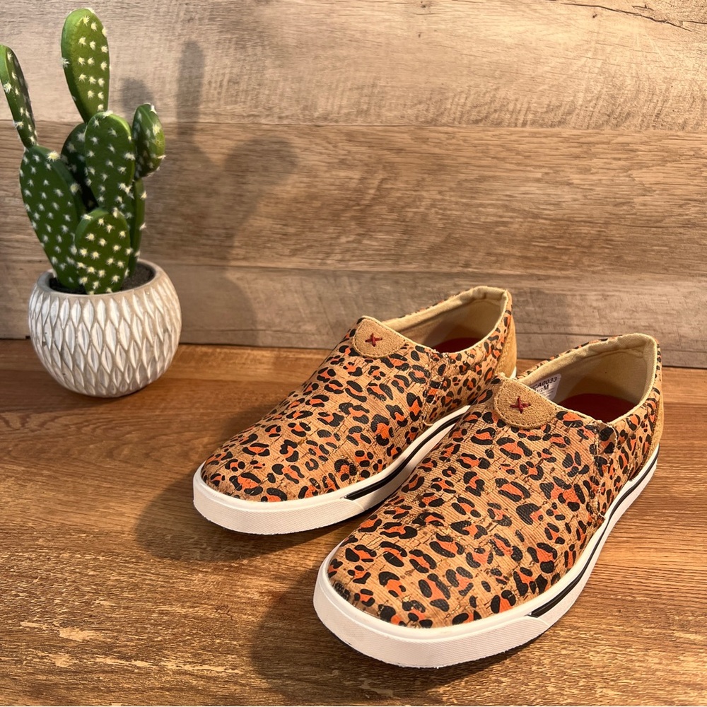 Twisted X Leopard Print Slip-On Shoes – Women’s‎ 6.5